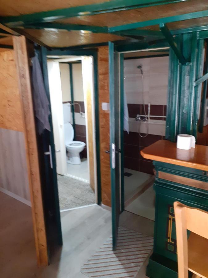 Porodicni Apartman,Viktor Cafee Sabac Ngoại thất bức ảnh
